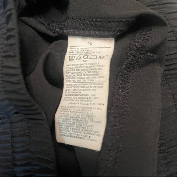 Old Navy Plus Size Stretch Tech Black Cargo Joggers Athletic Pants Size 2X - Picture 12 of 12